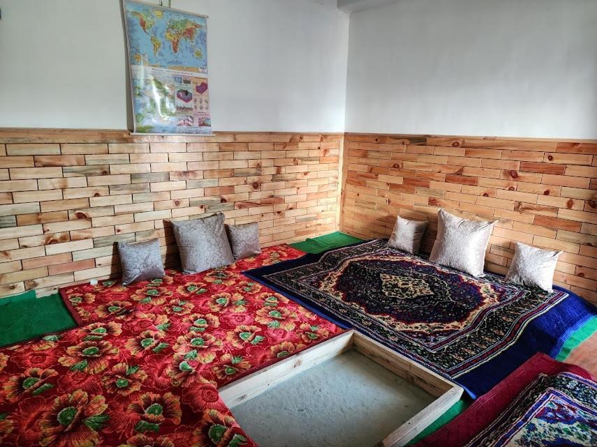 Safarnama Retreat Homestay - All Rooms With Mountain View カルプ エクステリア 写真
